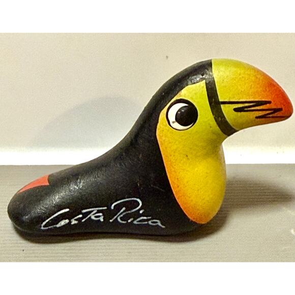 Costa Rica Toucan Bird figurine chalk pottery hand carved keep sake decor - Picture 1 of 4
